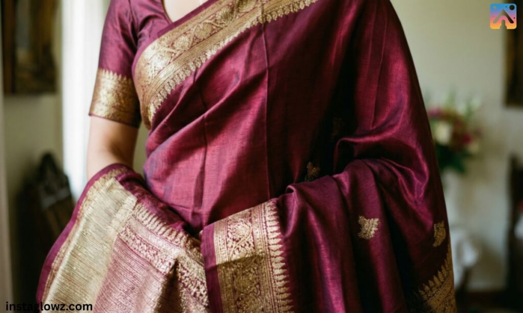 Comment on Saree Pic of Friend in Marathi 